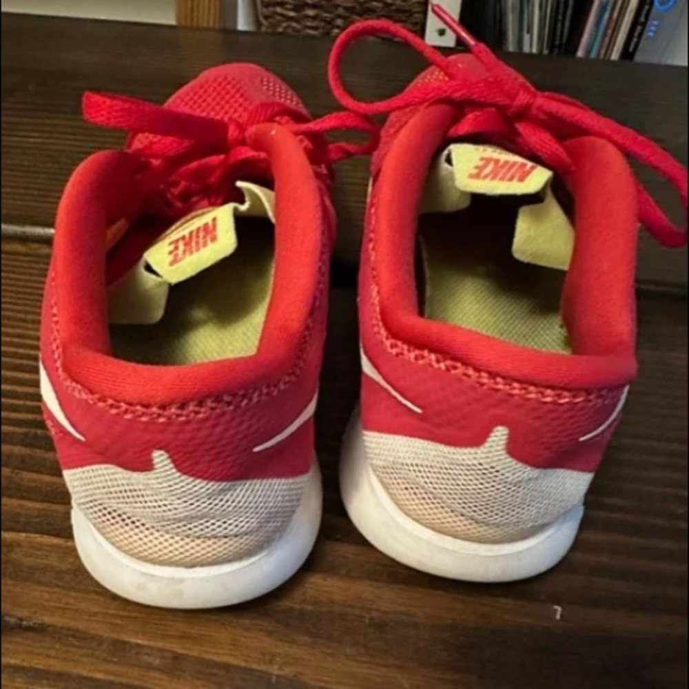 Women's Size 9 Running Shoes - Nike Free 5.0 Legion Red